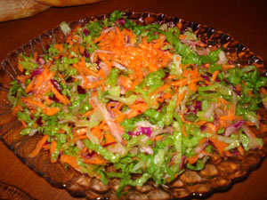 Marul Salatası, Marul Salatası Tarifi, Resimli Oktay Usta Marul Salatası Tarifi Yapılışı