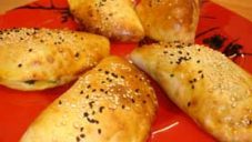 Ispanaklı Pastırmalı Poğaça