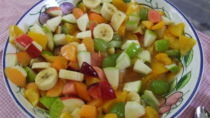 Karışık Meyve Salatası