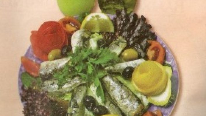 Sardalya Salatası