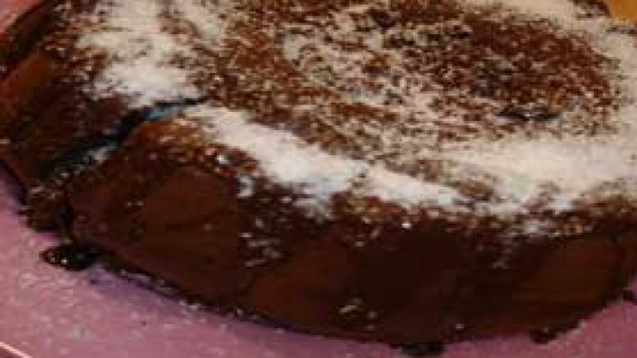 Sürprizli Kremalı Kek
