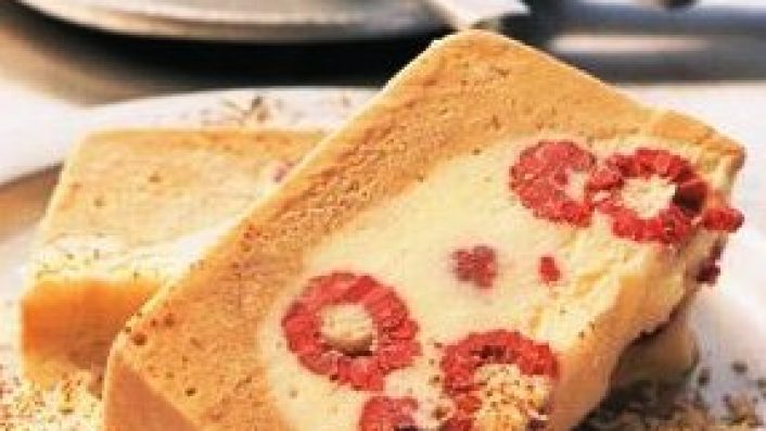 Ahududulu ve Kahveli Terrine